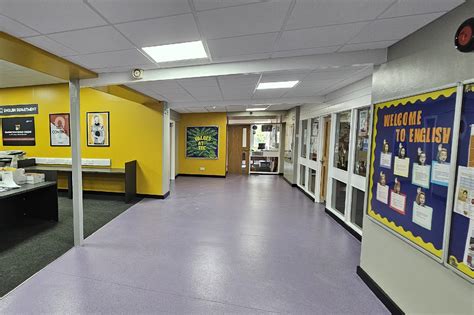 e14000986|Tamworth Enterprise College .